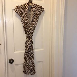 Diane von Furstenberg cap sleeve wrap dress